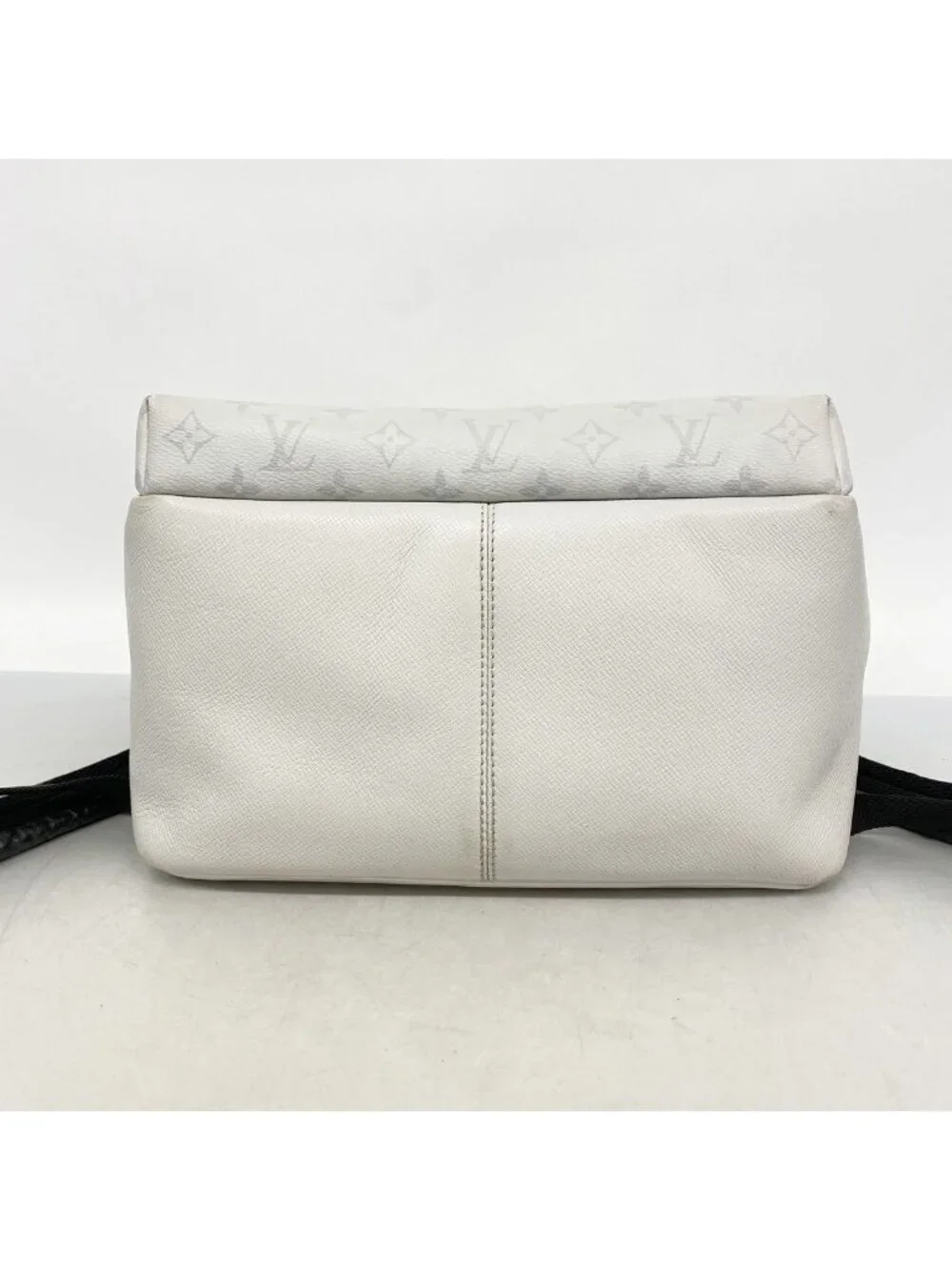 Louis Vuitton Backpack Taigarama Discovery PM Blanc